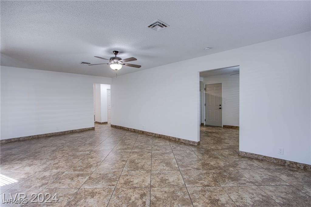 26 Jade Circle Circle Property Photo 3