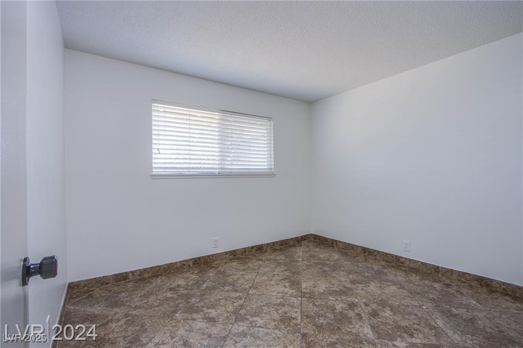 26 Jade Circle Circle Property Photo 15