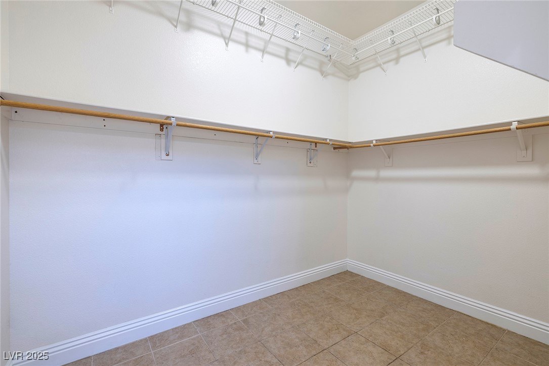 472 Via Stretto Avenue Property Photo 21