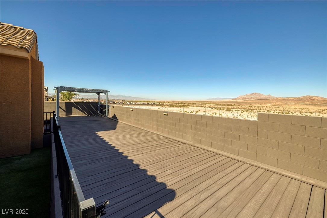 472 Via Stretto Avenue Property Photo 29