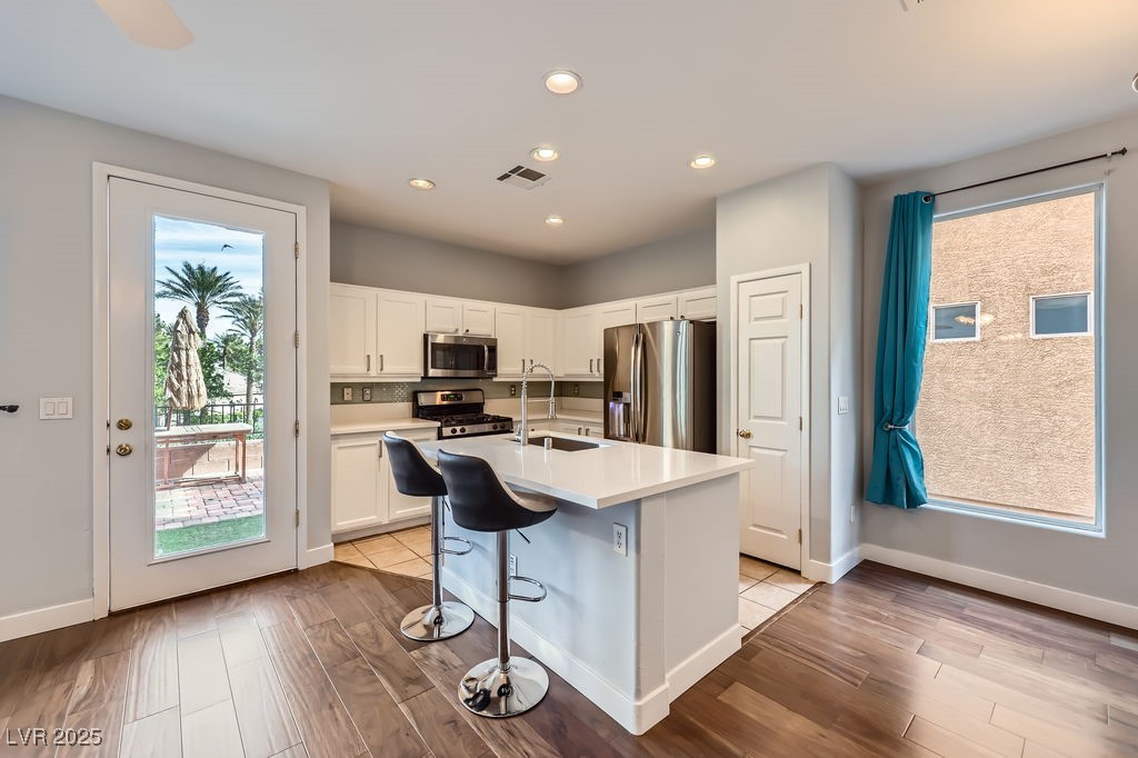 3558 Harbor Tides Street Property Photo 8