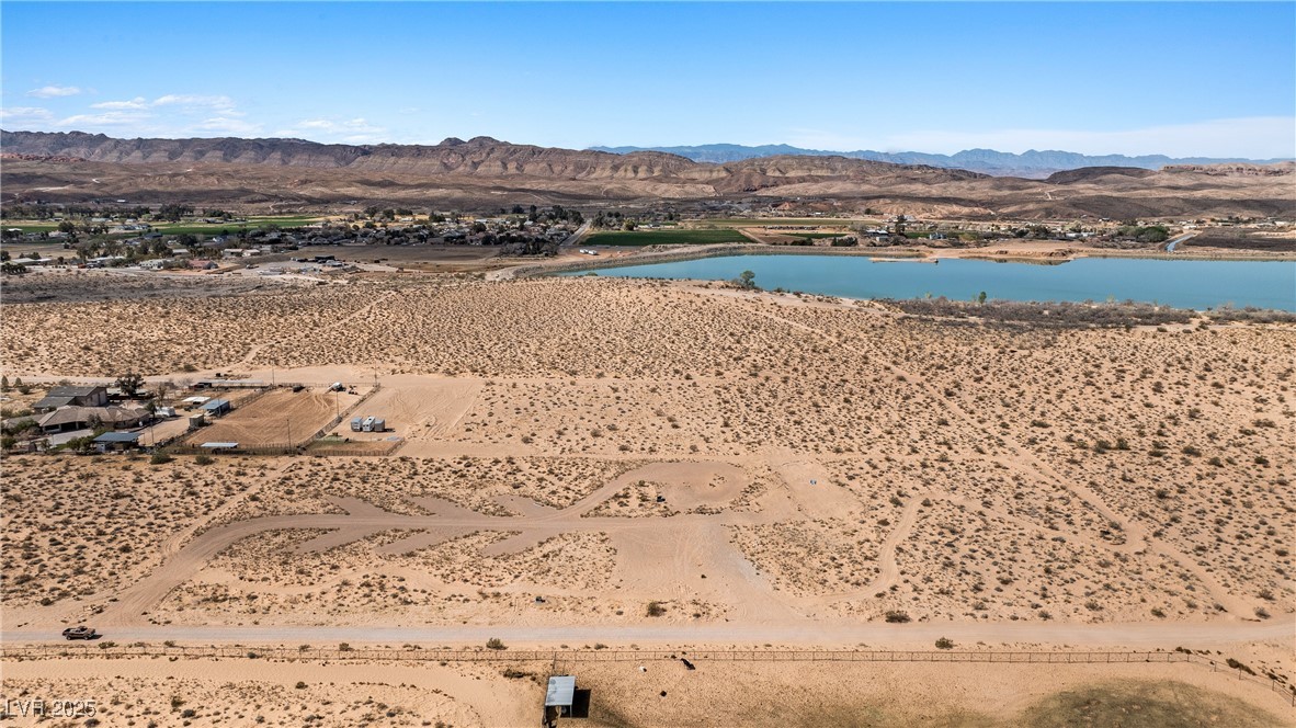 Skyline Property Photo 4