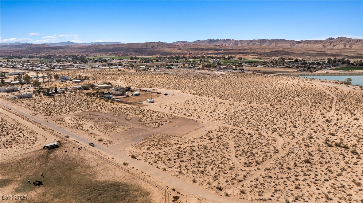Skyline Property Photo 6