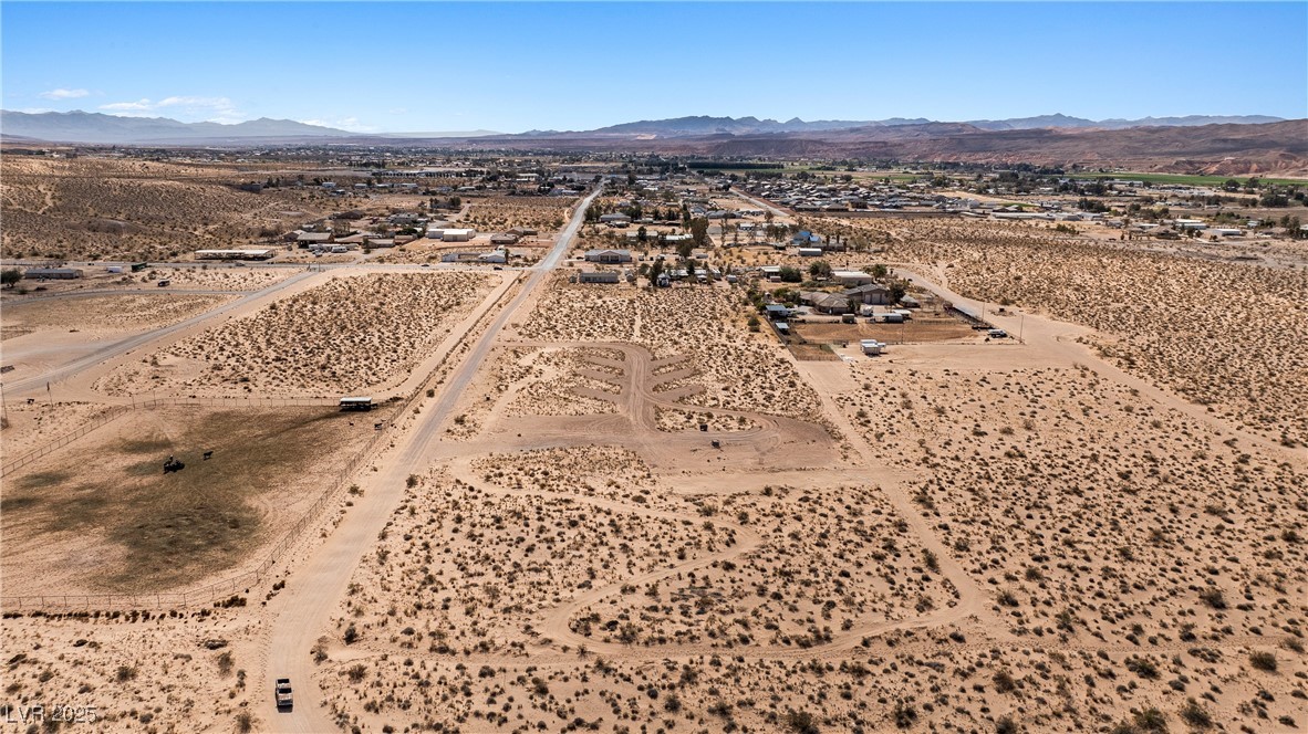 Skyline Property Photo 8