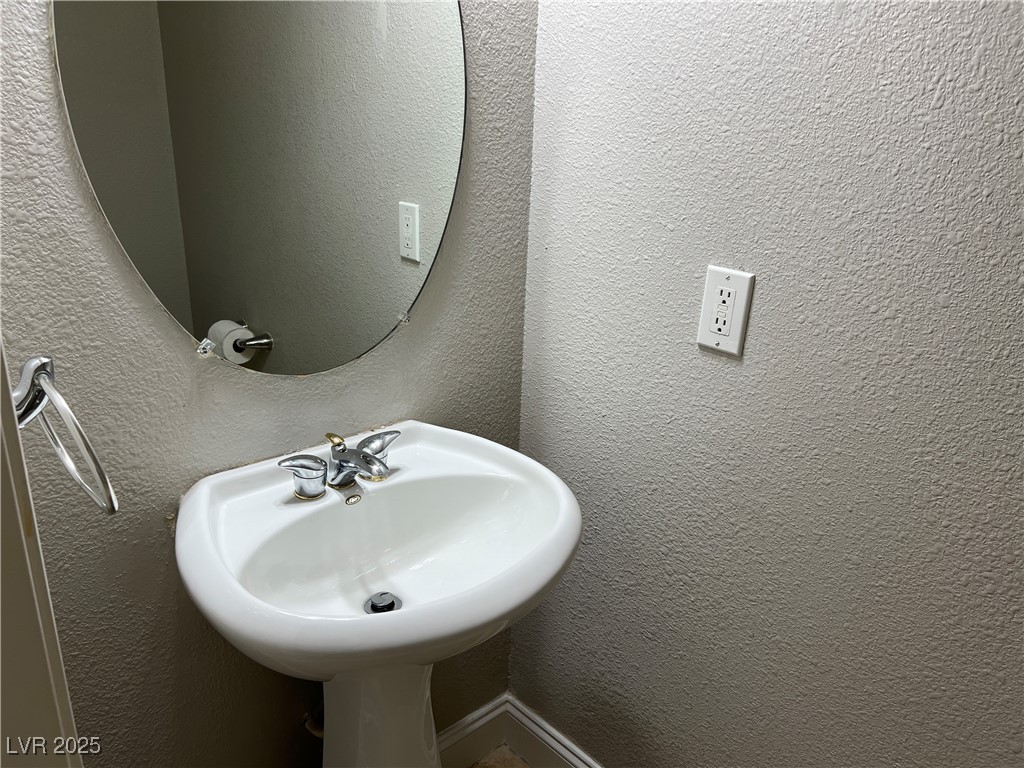 11009 Royal Highlands Street Property Photo 21