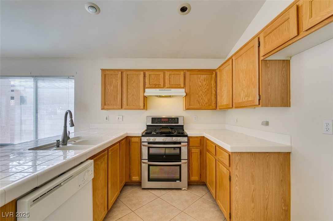 9378 Spellman Court Property Photo 24