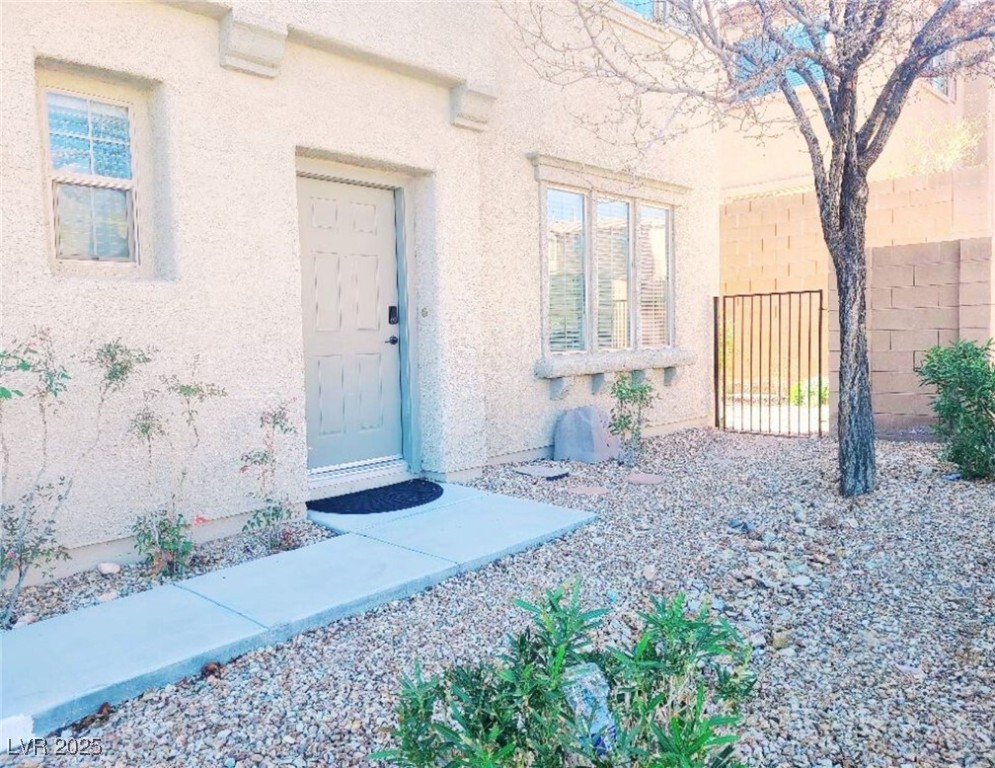 8957 Rufina Street Property Photo 3