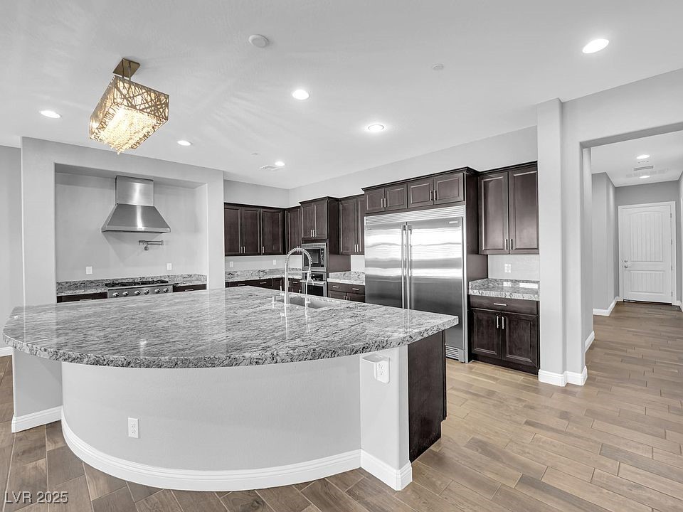 380 Baratheon Avenue Property Photo 5