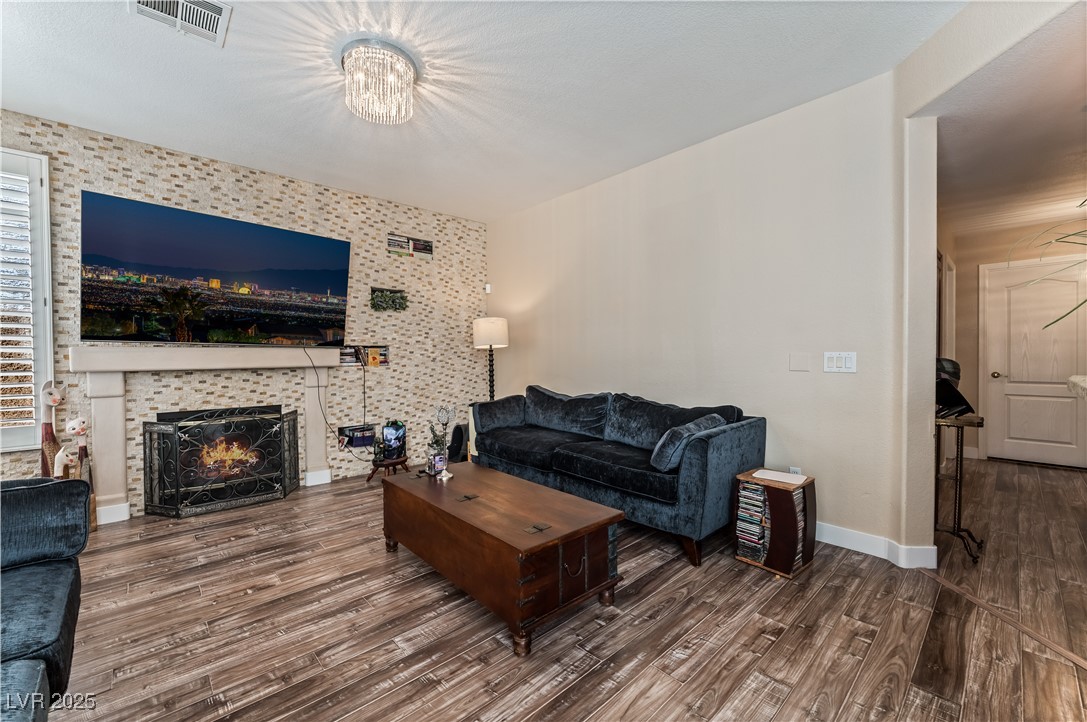 7837 Silver Plateau Avenue Property Photo 12