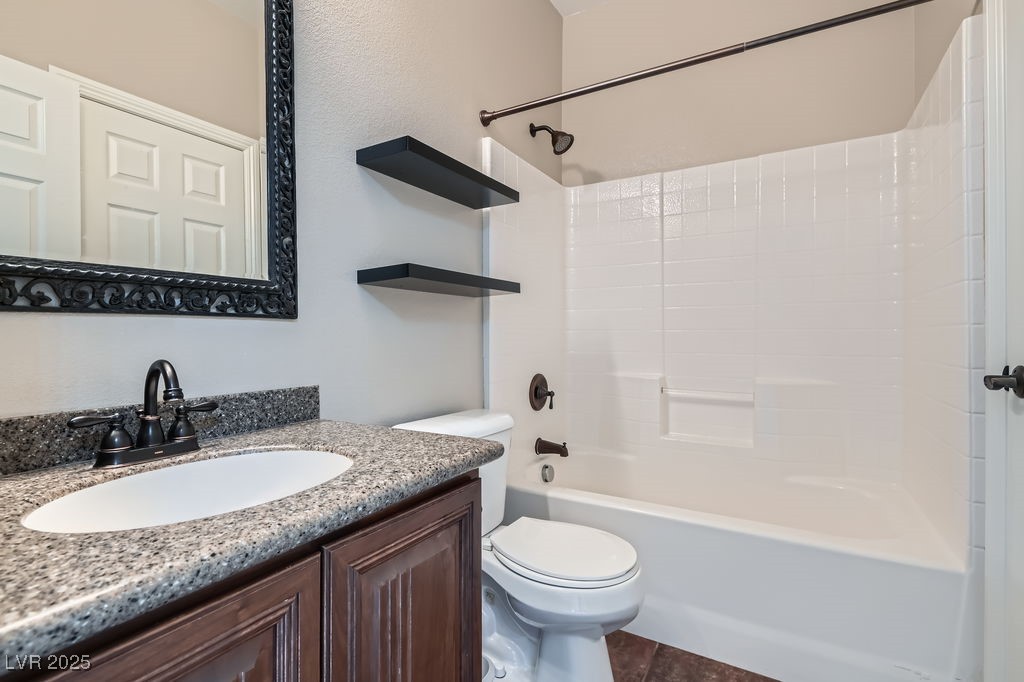 336 South Milan Street Property Photo 25