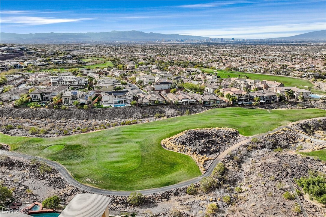 Macdonald Highlands Planning Area 11 Real Estate Listings Main Image