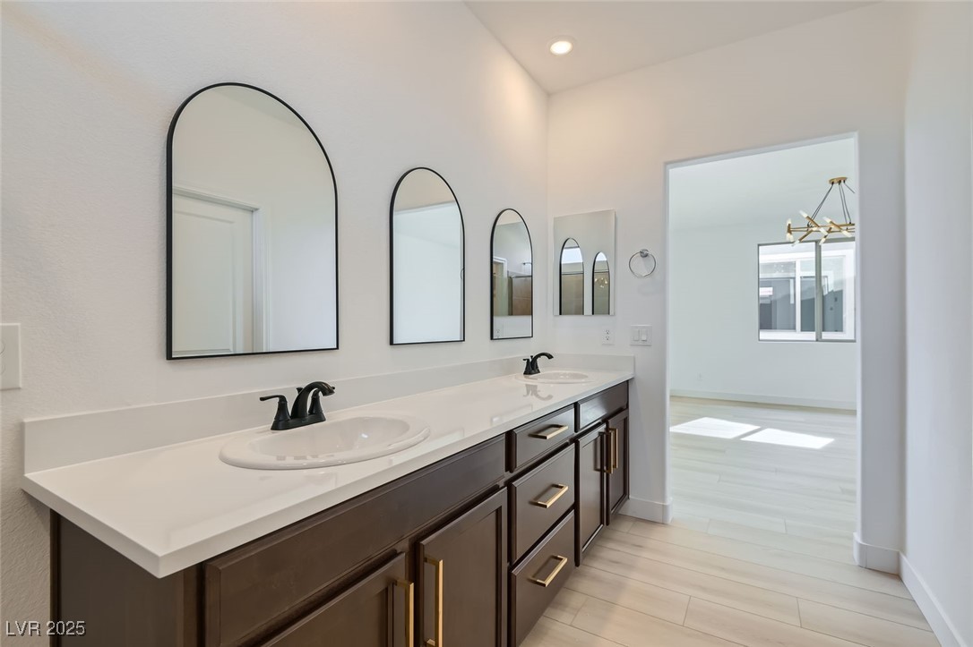 5606 Spring Trellis Street Property Photo 16