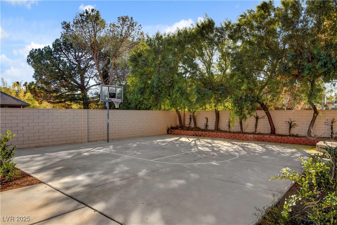 2501 Wimbledon Drive Property Photo 83