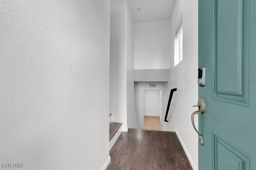382 Gracious Way Property Photo 5
