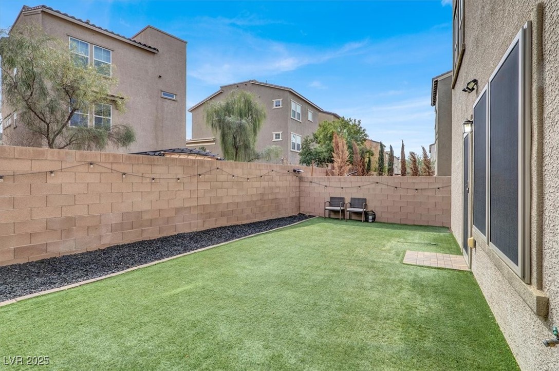 382 Gracious Way Property Photo 13