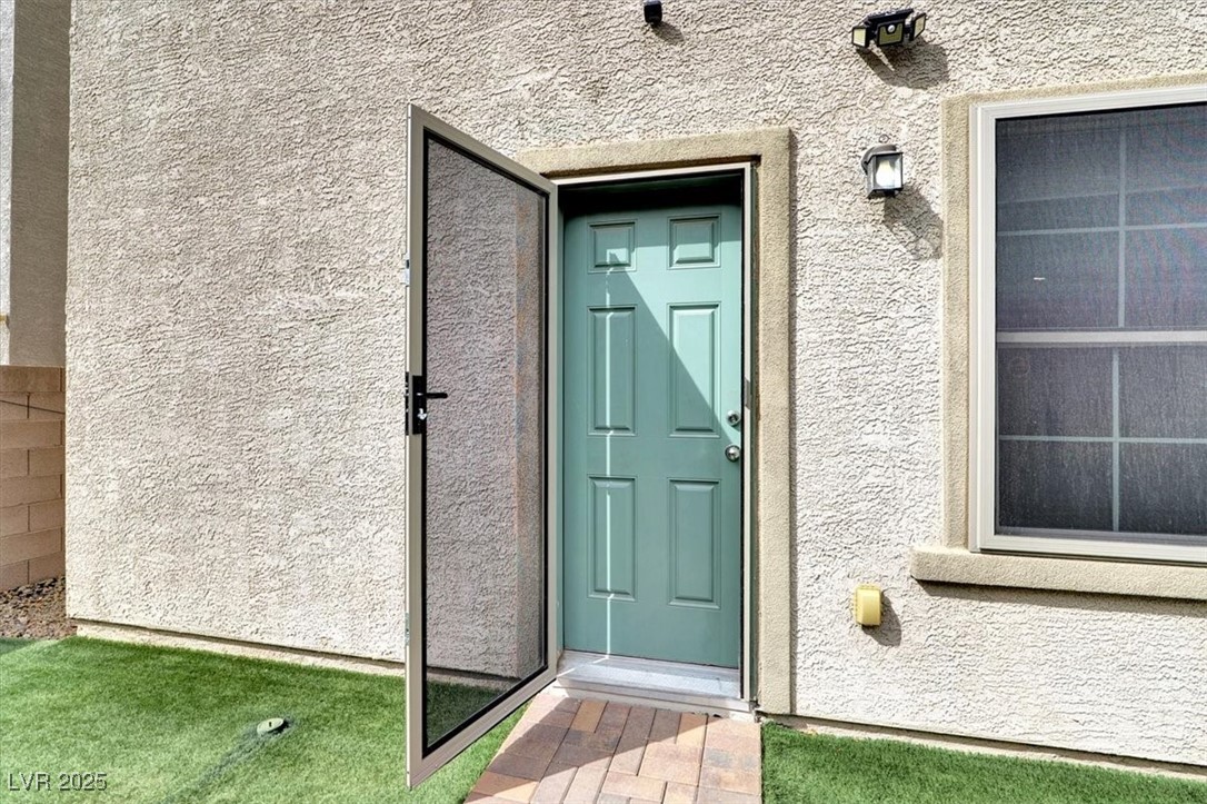 382 Gracious Way Property Photo 14