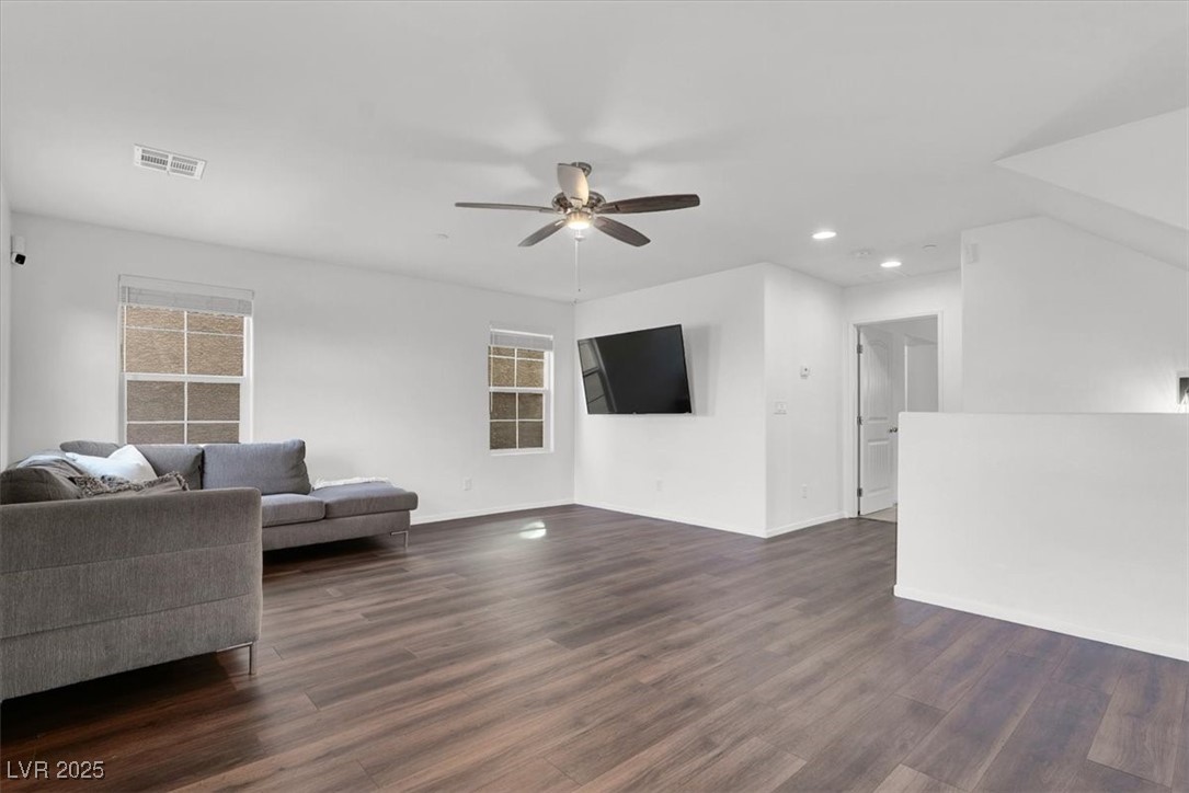 382 Gracious Way Property Photo 18