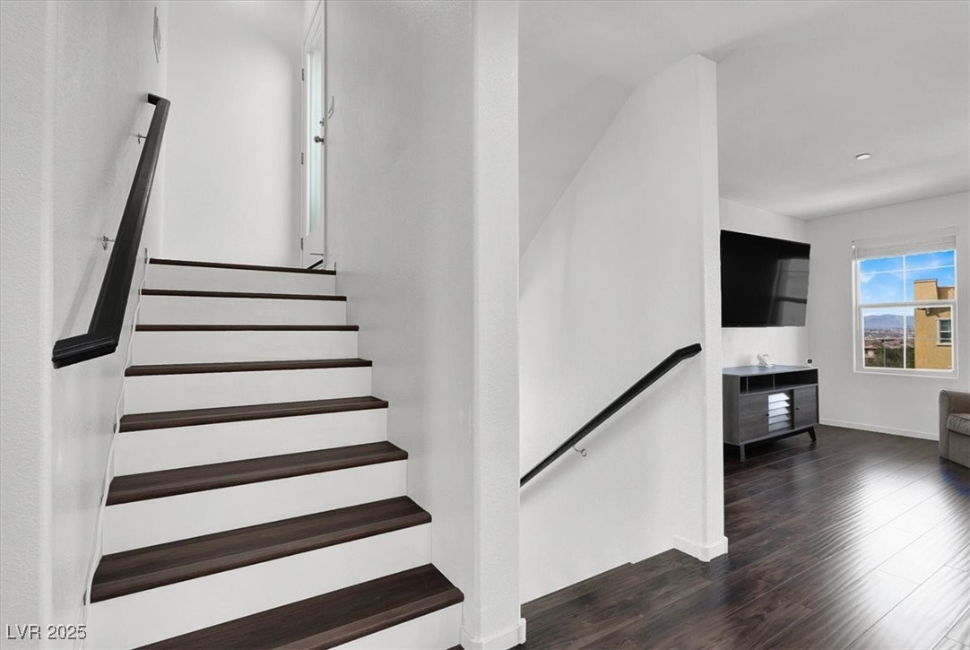 382 Gracious Way Property Photo 40