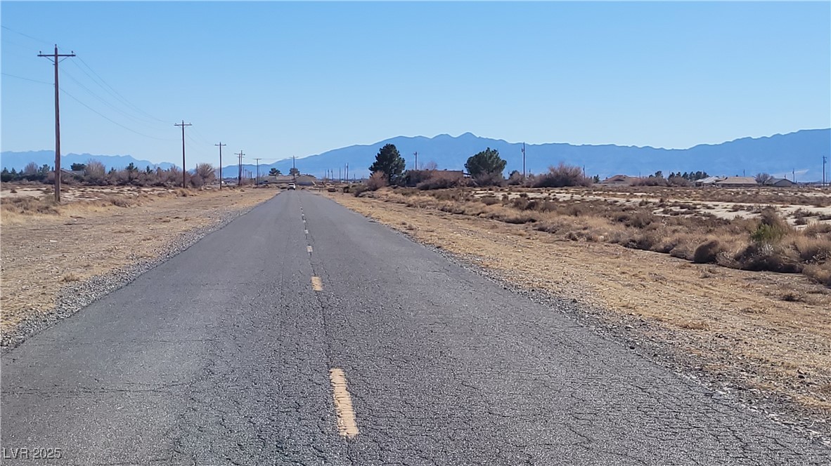 5810 North Deep Well Place Property Photo 2