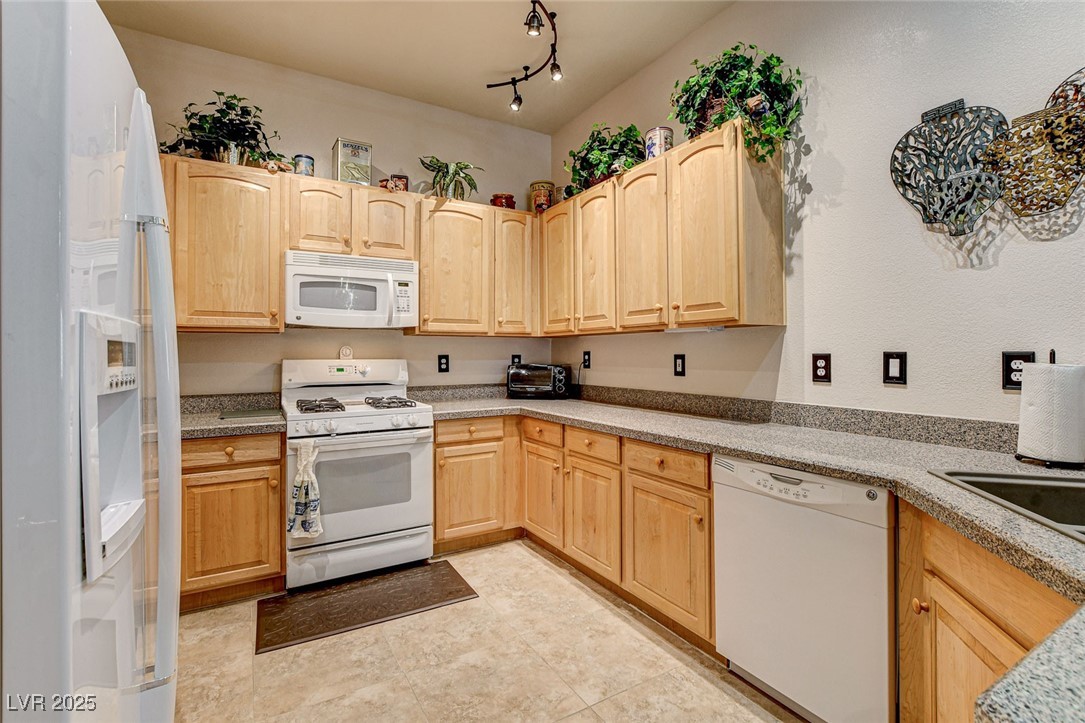 420 Blush Creek Place Property Photo 10