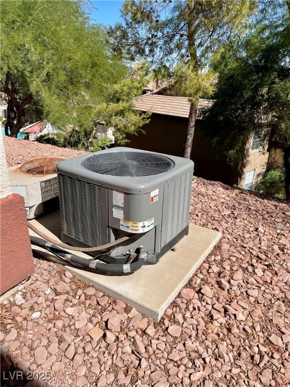 231 West Horizon Ridge Parkway 514 Property Photo 30