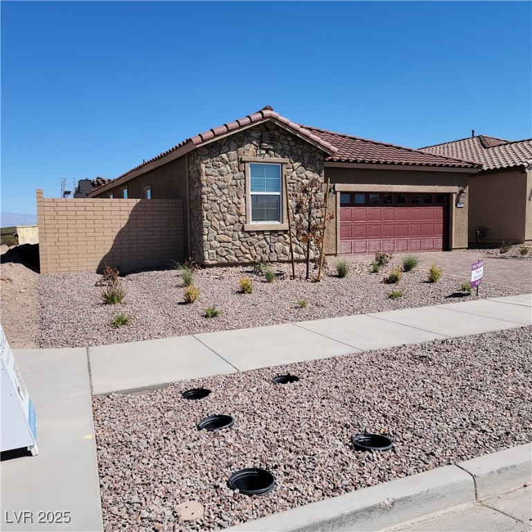 60 Cadence Crest Avenue Property Photo 2