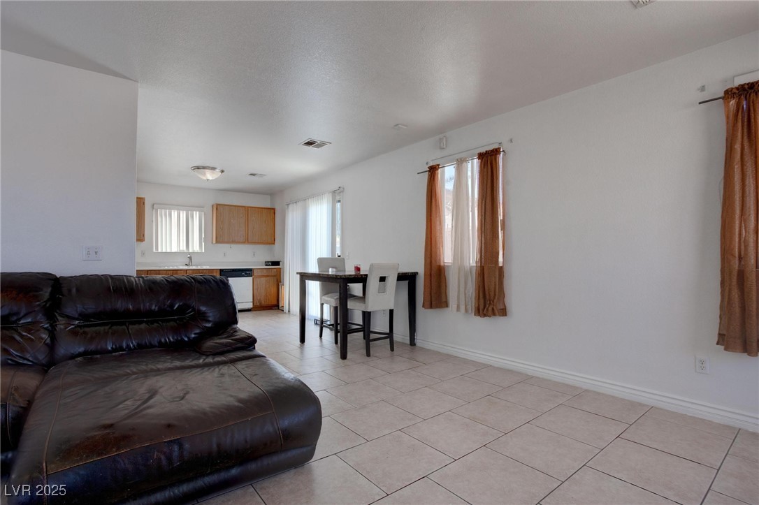 5541 Ramirez Street Property Photo 6