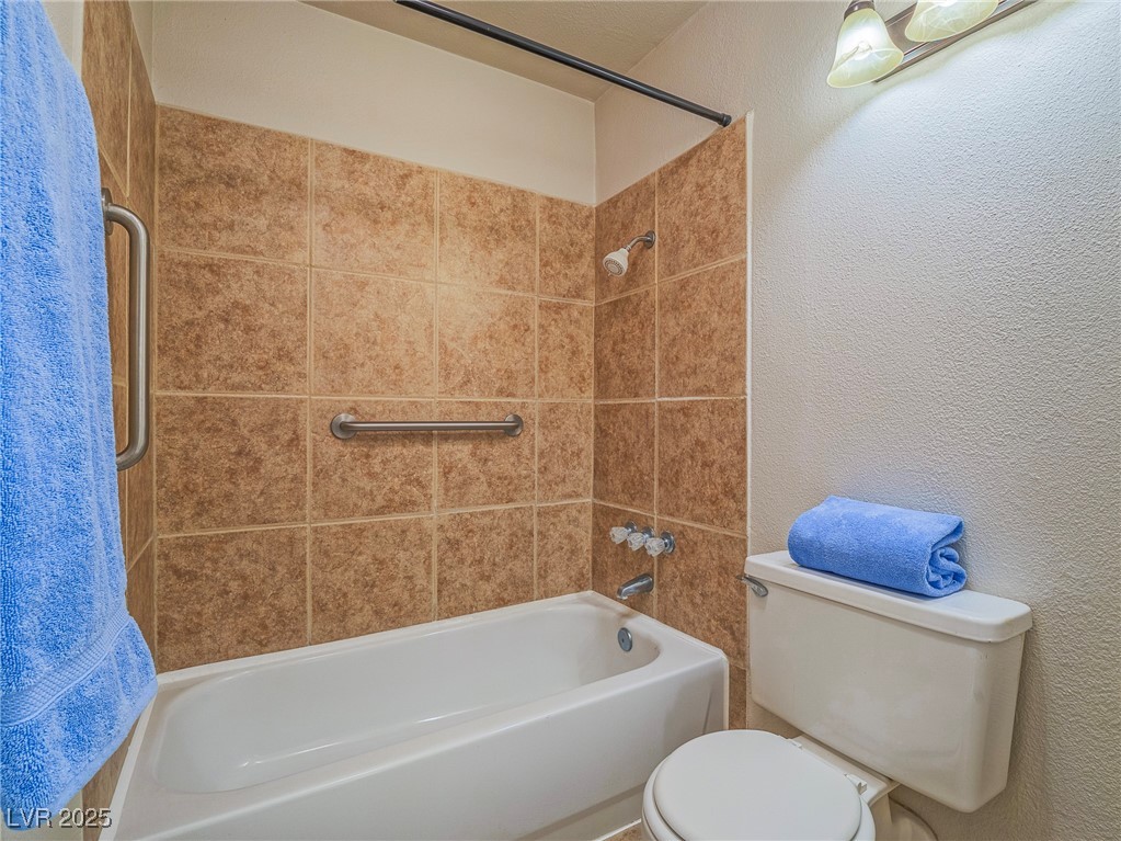 725 North Royal Crest Circle 213 Property Photo 16