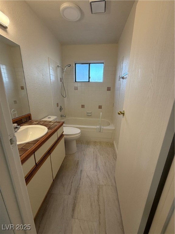 2080 Karen Avenue 15 Property Photo 4