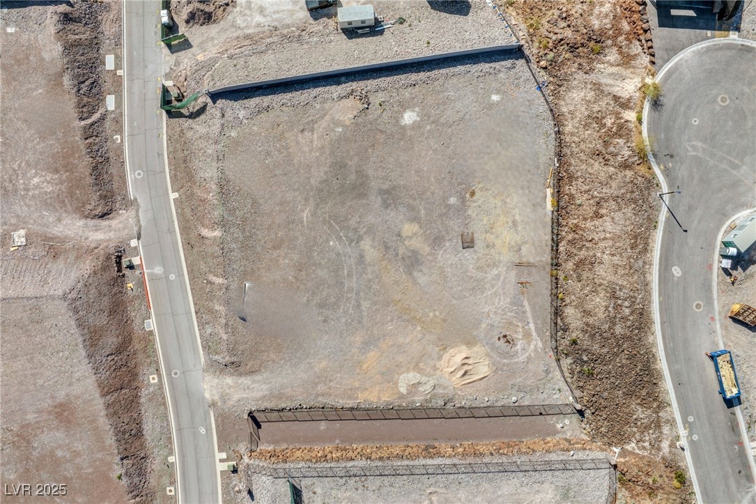 6 Horseshoe Rock Court Property Photo 2