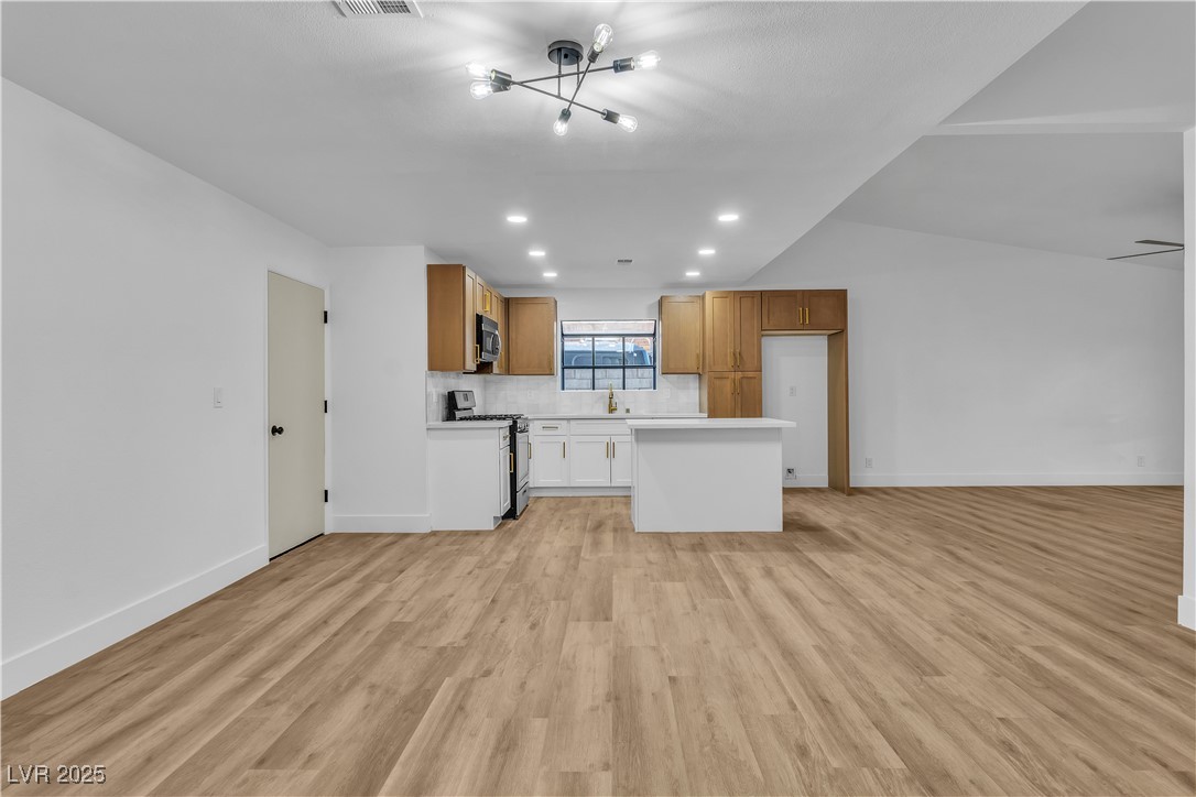 528 Sheffield Drive Property Photo 11