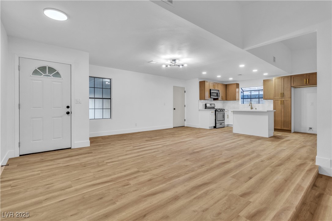 528 Sheffield Drive Property Photo 15