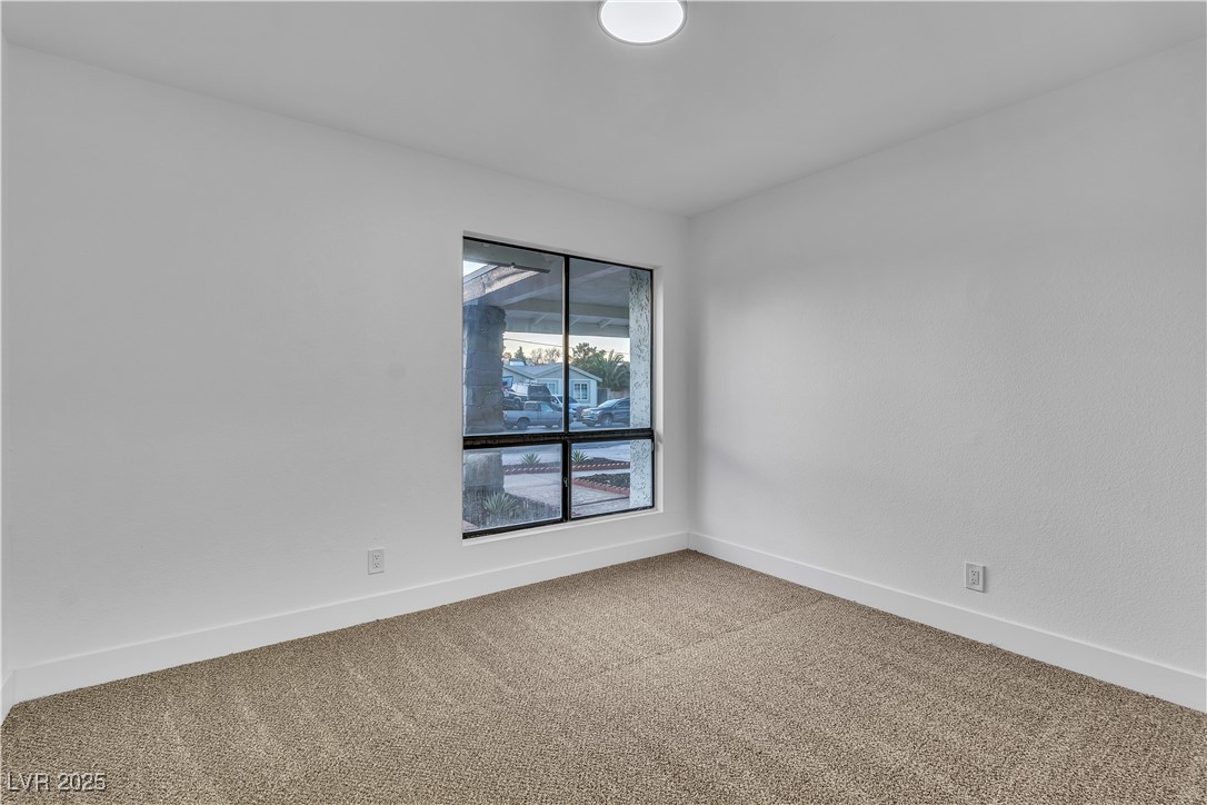 528 Sheffield Drive Property Photo 28