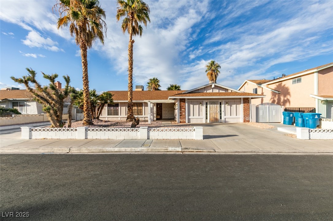6202 La Palma Parkway Property Photo 1