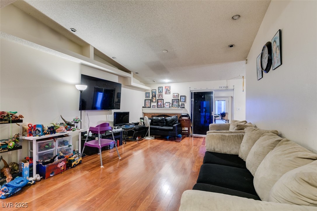 6202 La Palma Parkway Property Photo 4
