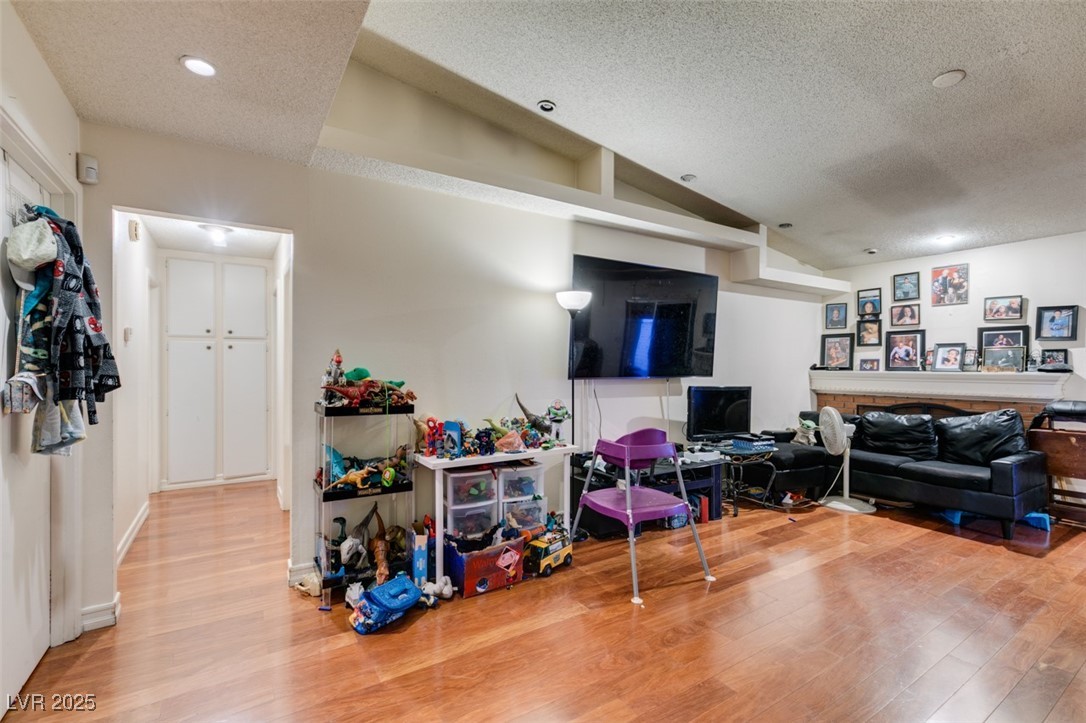 6202 La Palma Parkway Property Photo 5
