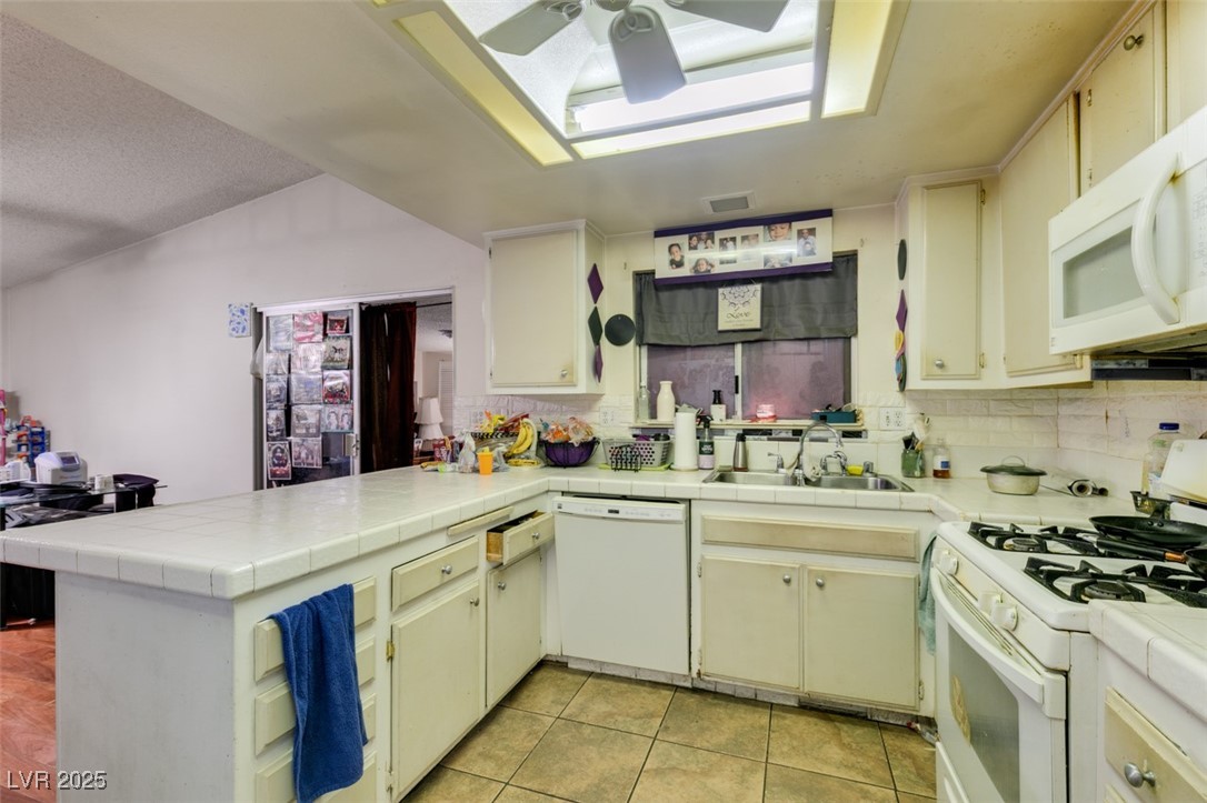 6202 La Palma Parkway Property Photo 24