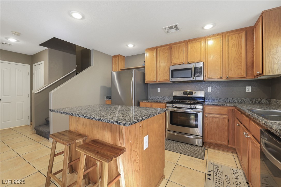 569 Brompton Street Property Photo 9