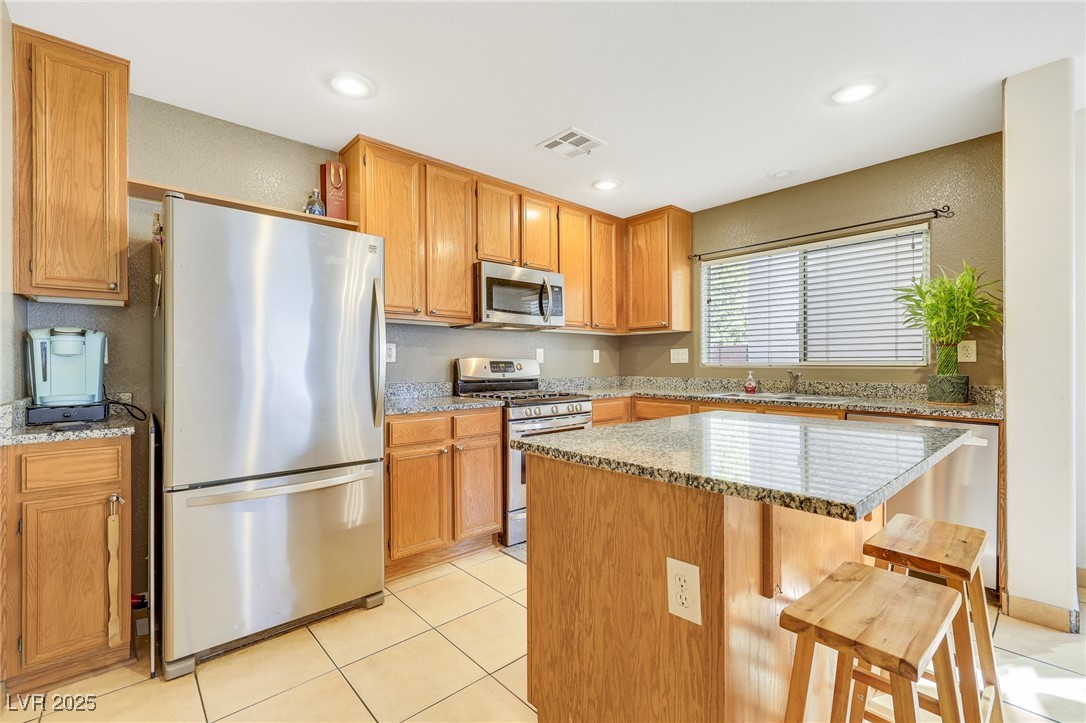 569 Brompton Street Property Photo 11