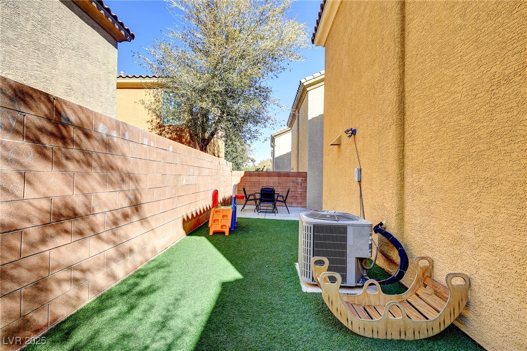 569 Brompton Street Property Photo 31