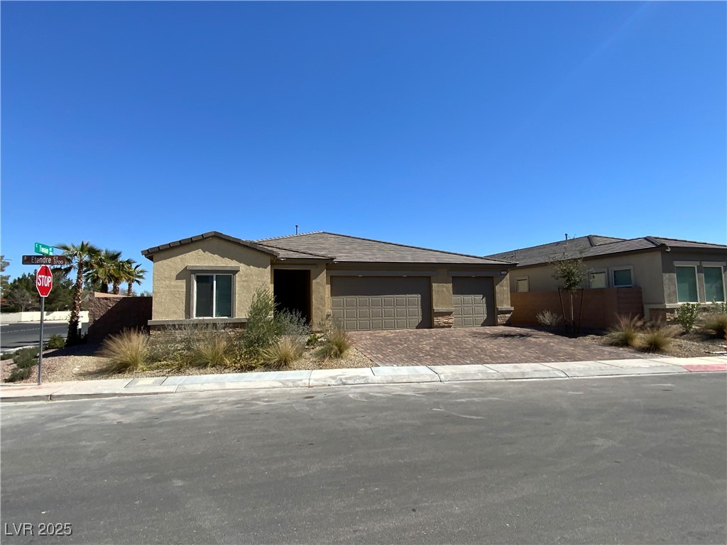 3706 Etendre Court Property Photo 2