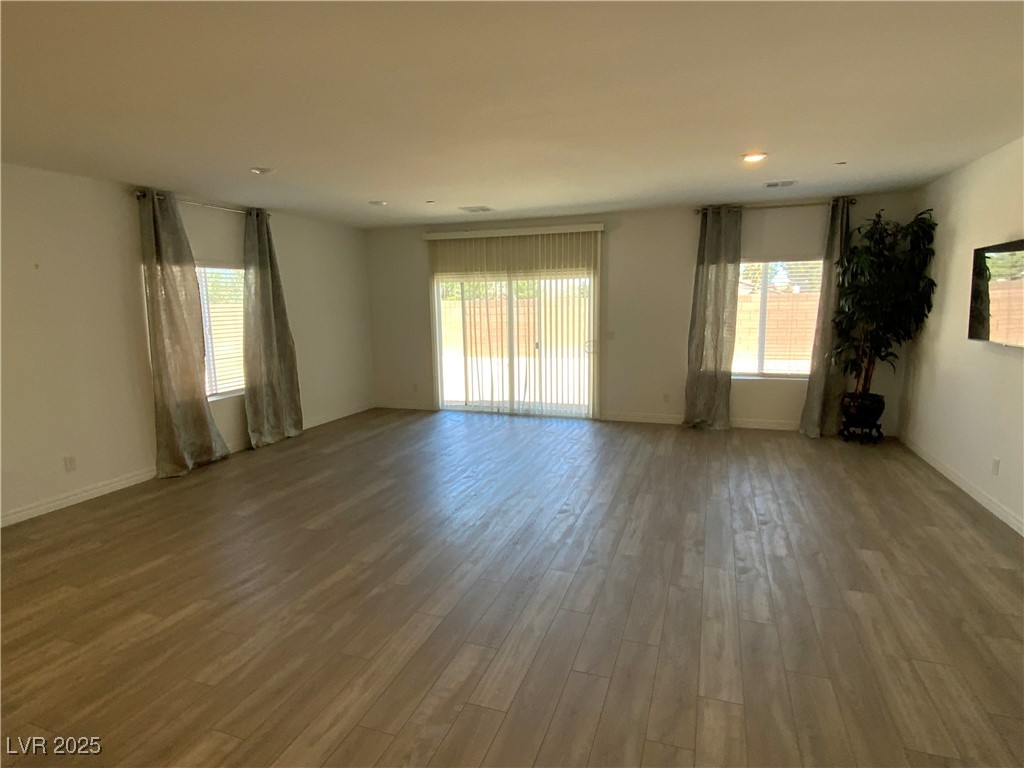 3706 Etendre Court Property Photo 4