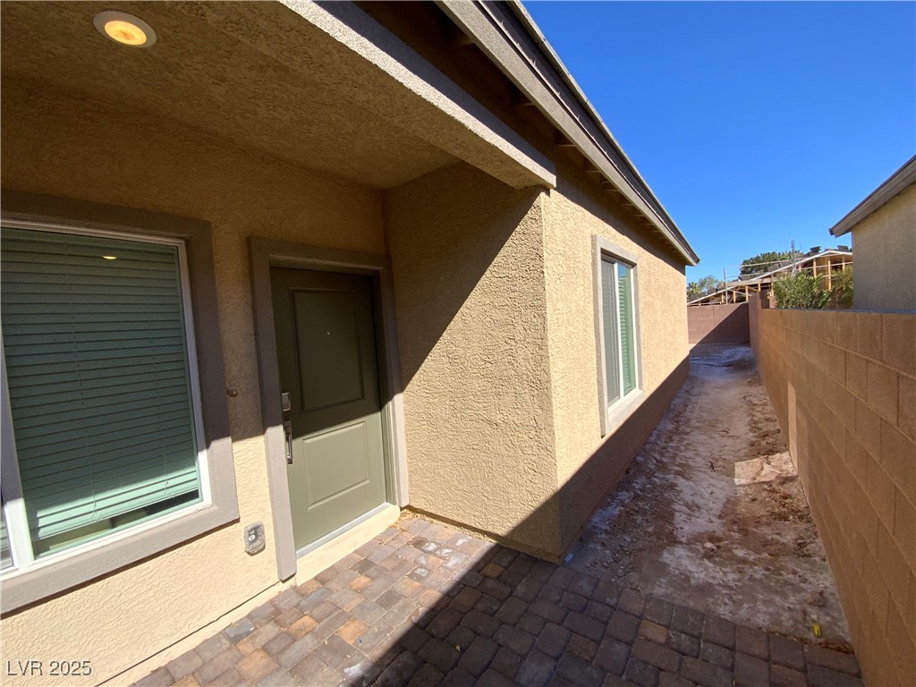 3706 Etendre Court Property Photo 22