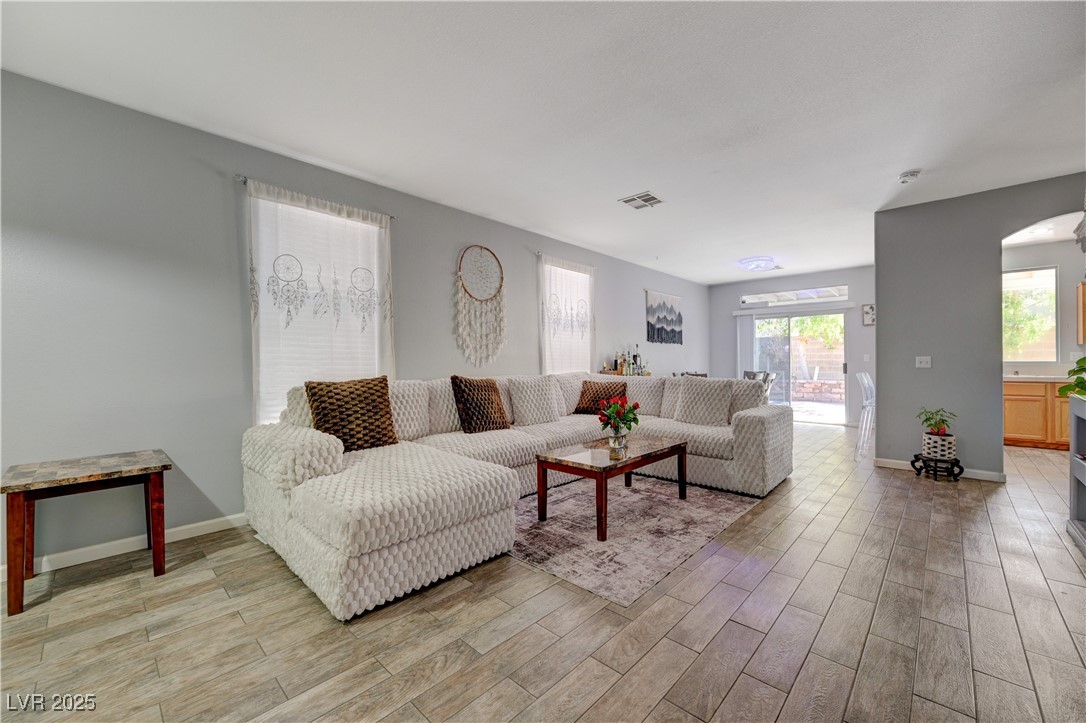 1421 Hometown Avenue Property Photo 4