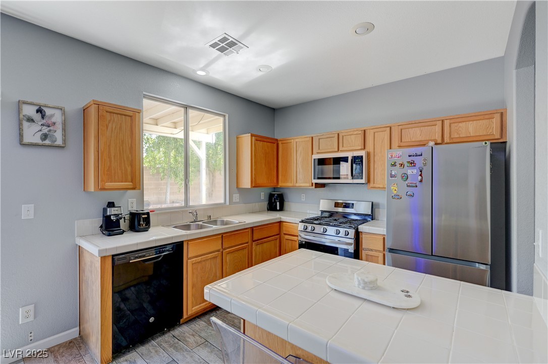 1421 Hometown Avenue Property Photo 13