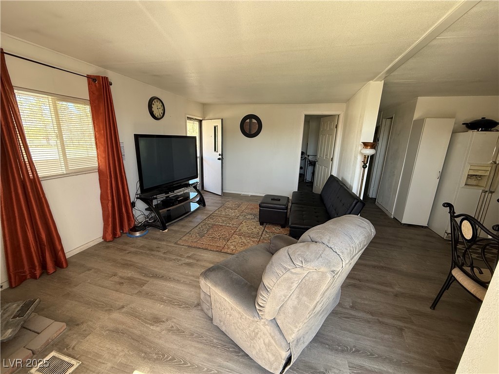 3431 Bison Street Property Photo 10