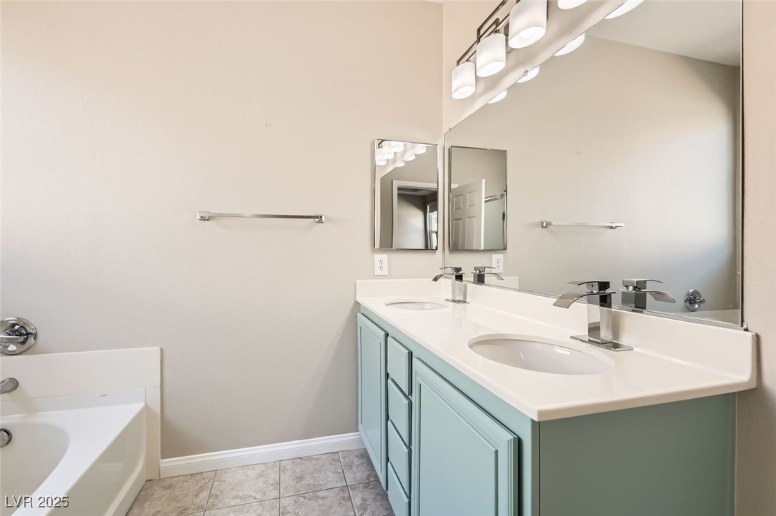6035 Eganridge Court Property Photo 17
