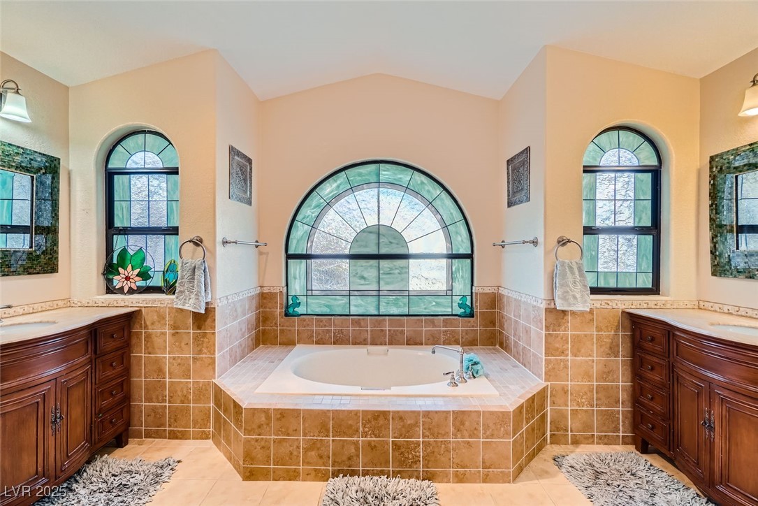 9532 Cliff View Way Property Photo 25