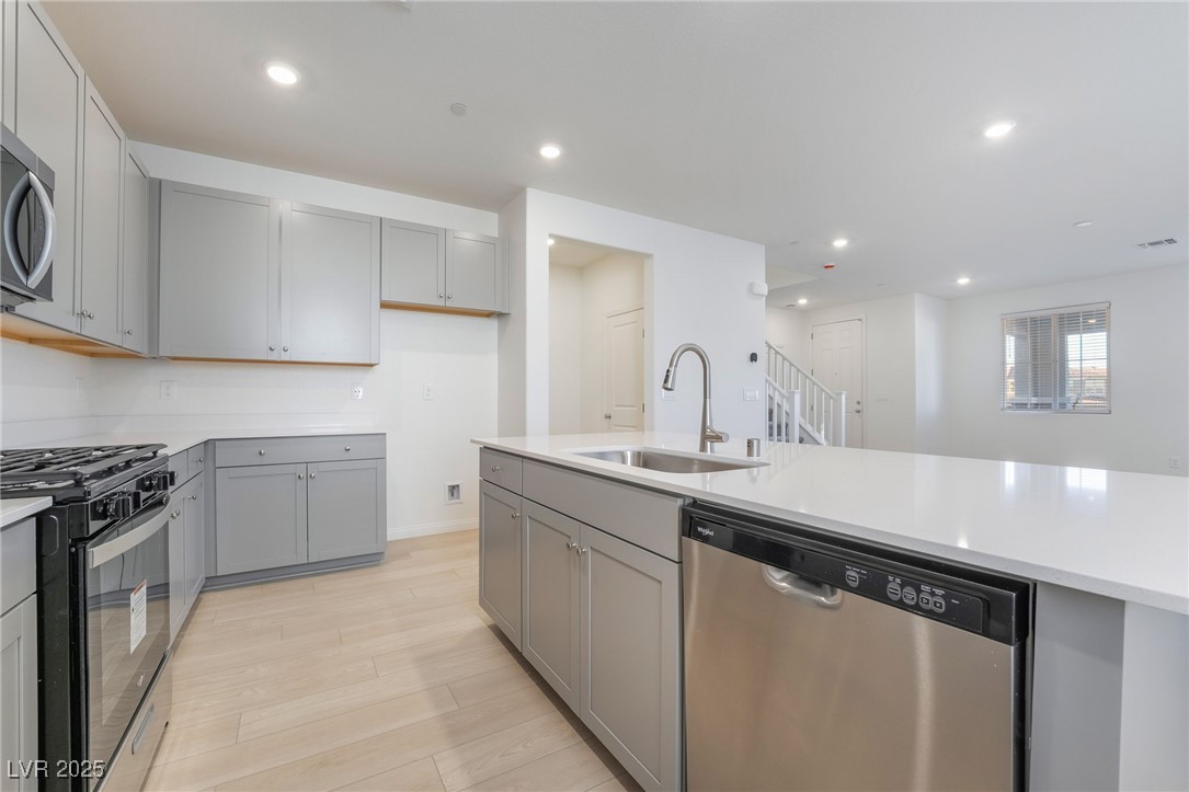 2840 Alfena Place Property Photo 8