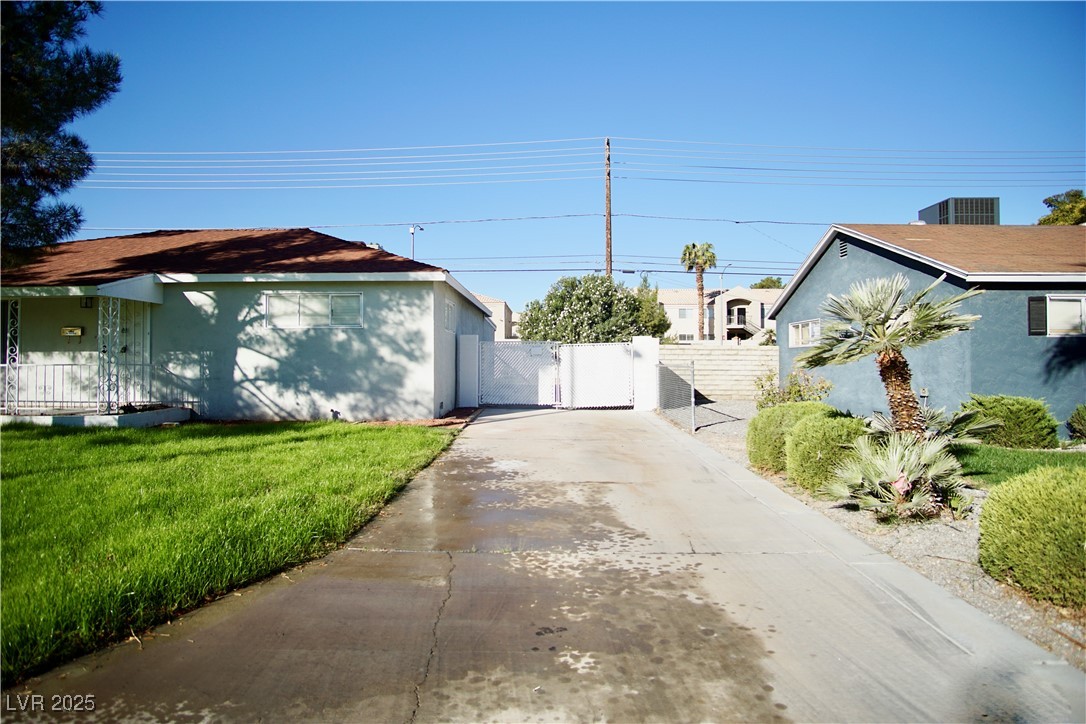 1254 Melville Drive Property Photo 1